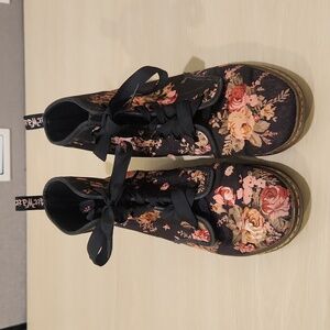 Dr Martens floral High Tops